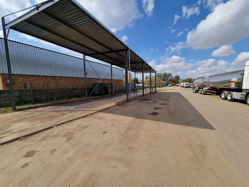 Investment Opportunity - Logistics / Distribution facility for sale in Brakpan