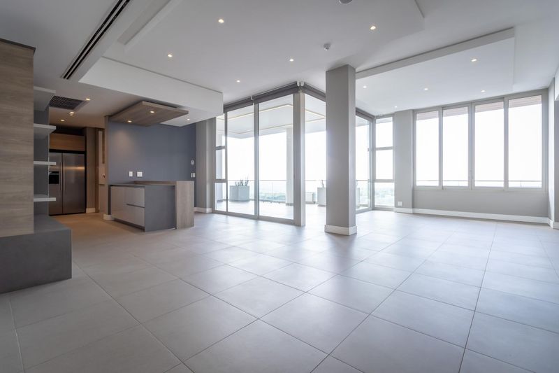Bespoke 3 Bedroom Penthouse with exceptional Views!