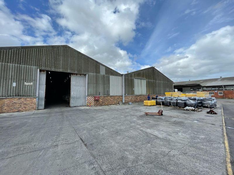 BELLVILLE SOUTH | INDUSTRIAL FACILITY TO RENT ON SACKS CIRCLE DRIVE