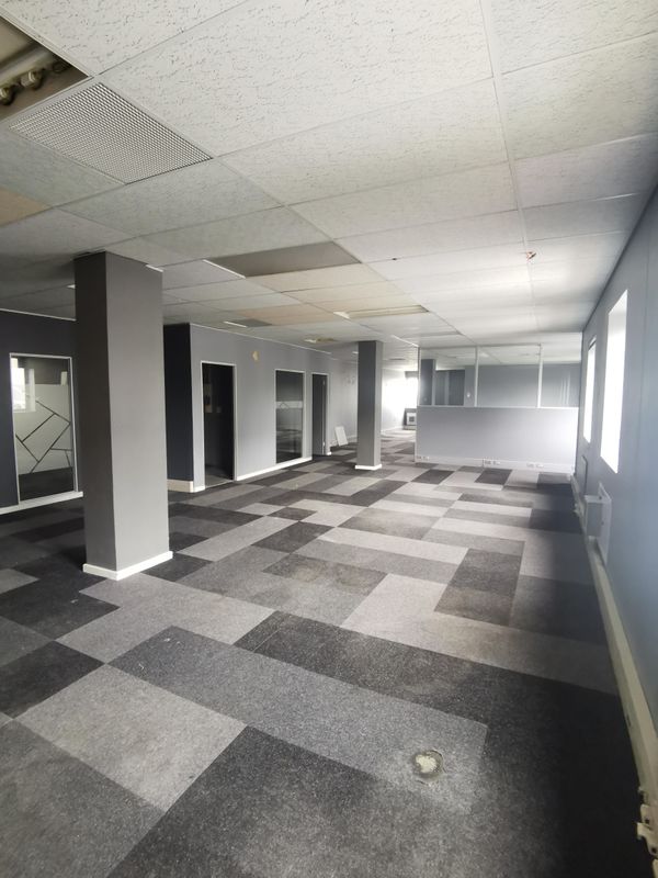 269m2 Office TO LET in Secure Building in Bellville Park, Cape Town