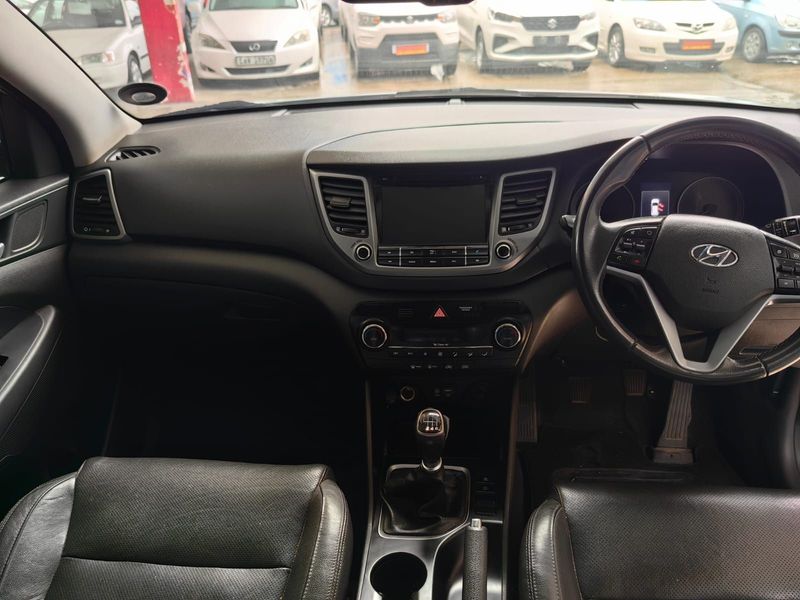 2017 Hyundai Tucson 1.6 TGDI Executive with 208698kms at PRESTIGE AUTOS 021 592 7844