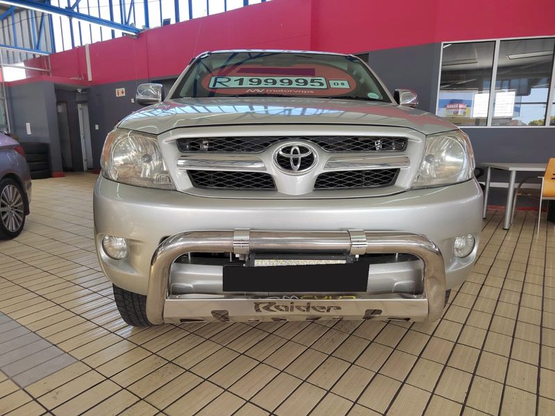 2008 Toyota Hilux 2.7 VVT-i D/CAB with 369897kms CALL BOITY 083 506 0587