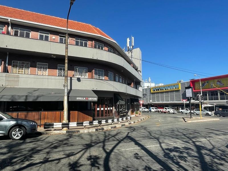 360sqm Restaurant space available for rental in Parktown North