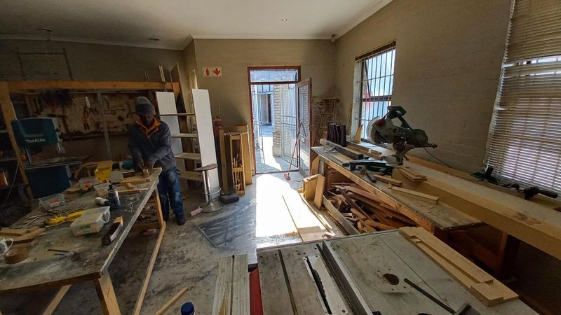 Mini units for sale in Rosenpark - Tyger valley