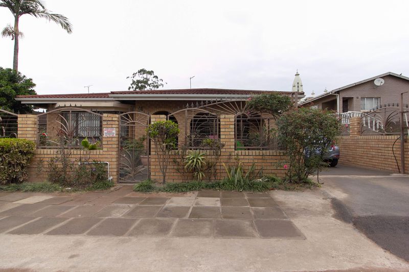 3 Bedroom House For Sale in Westcliff