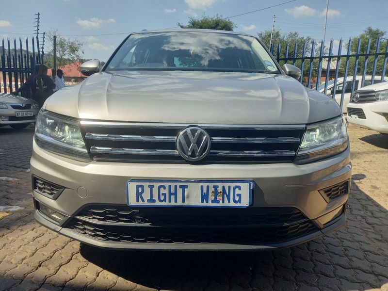 2018 Volkswagen Tiguan 1.4 TSI Trendline DSG, Silver with 45000km available now!