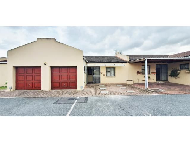 Spacious 2-bedroom townhouse in secure Bergvallei Estate, within walking distance to schools and ...