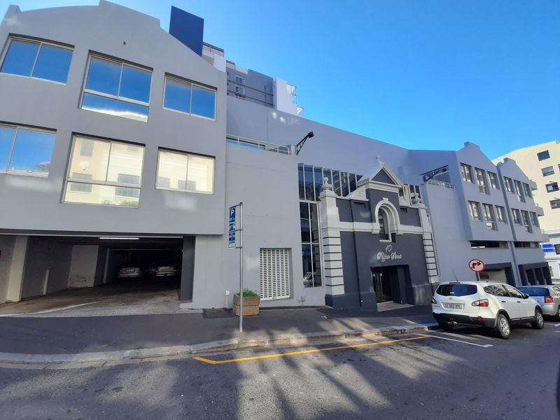 125M2 Office For Sale in Pepper Street, CAPE TOWN