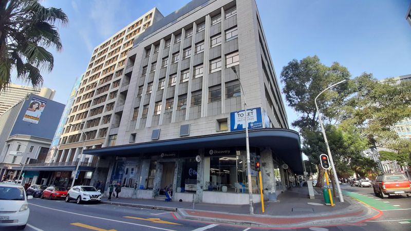 717m2 Prime Retail Space to Let in Cape Town