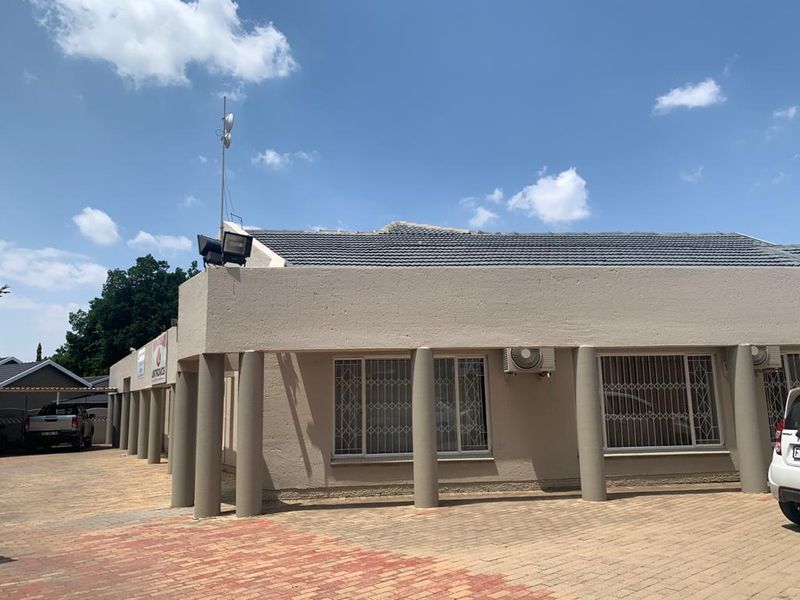 Prime office space available for sale in the Boksburg business node