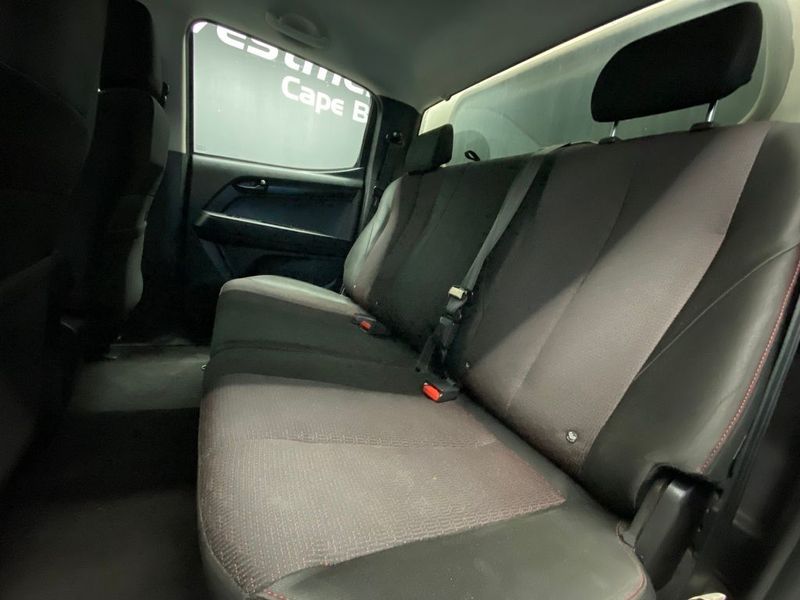 2023 ISUZU D-MAX 250 HO HI-RIDE D/C P/U