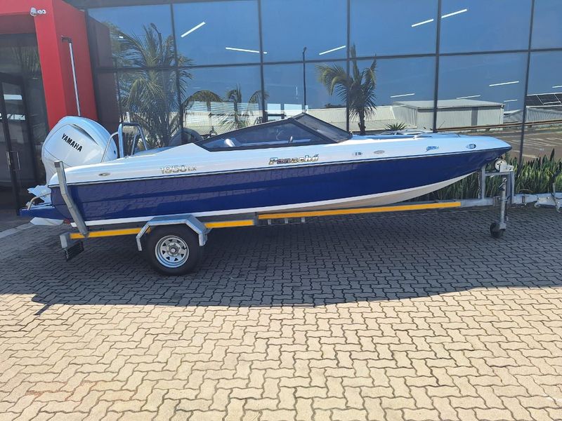 2025 Panache 1950 LX Yamaha F200 Built in steering
