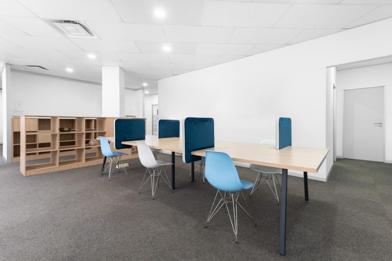 All-inclusive access to coworking space in Regus Lakeview Terraces