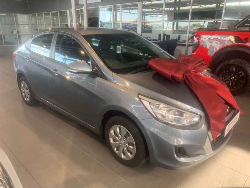 Hyundai Accent 1.6 GL, Grey with 21000km, for sale!