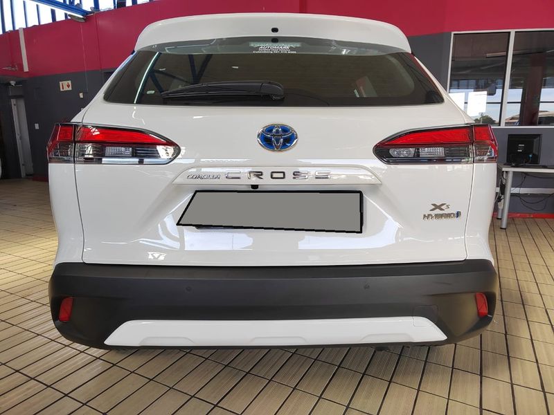 2022 Toyota Corolla Cross MY21 1.8 Xs CVT Hybrid with ONLY 16365kms at PRESTIGE AUTOS 021 592 7844