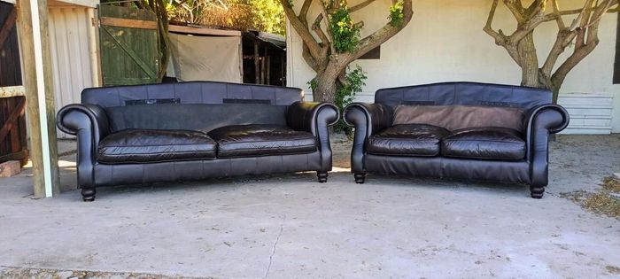 Leather Couches 2 and 3 Seater 2PC Lounge Suite Sofas Call 0818407199 Other Gumtree South Africa