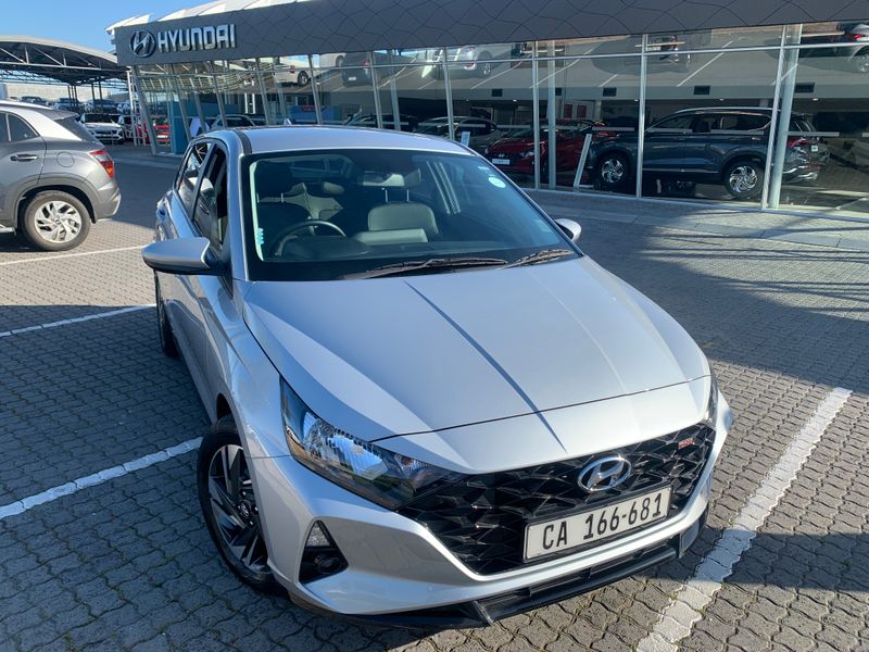 Hyundai I20 MY21 1.0 TGDI Fluid DCT, Silver with 8000km, for sale!