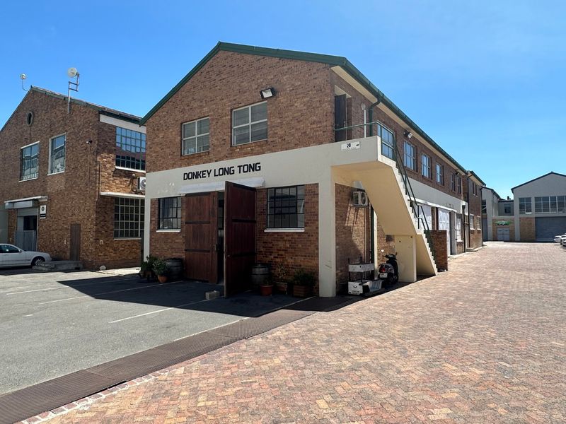Versatile Commercial Space To Let in Paarden Eiland