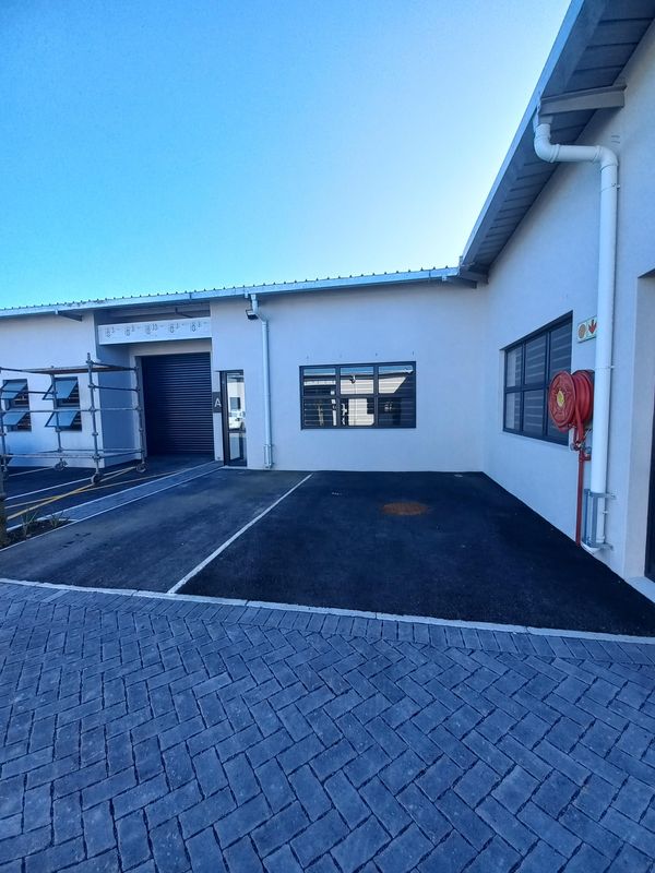108m² Industrial To Let in Marconi Beam Industria at R80.00 per m²