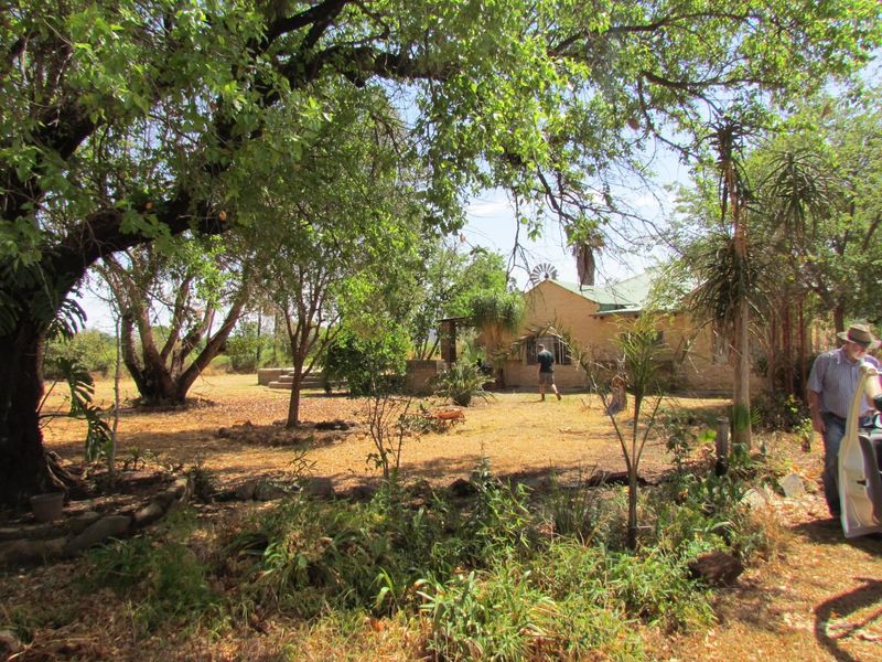 Stand For Sale in Groot Marico