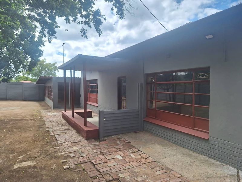 TWO HOUSES FOR ONE GREAT PRICE FOR SALE  IN CLAREMONT (PTA)