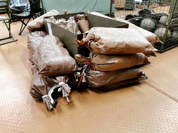 BAG/SAND/BROWN WITH TIE STRING