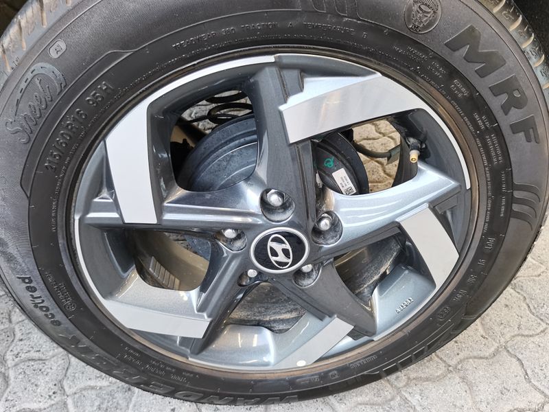 2020 Hyundai Venue MY19 1.0 TGDI Fluid DCT 2 tone for sale!