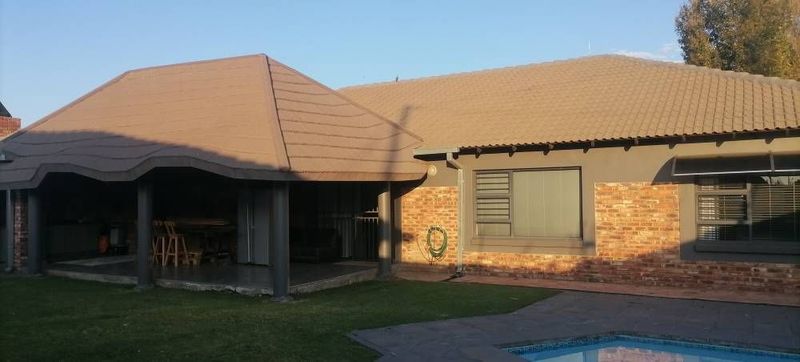 Stunning home in Potchefstroom Bailiepark