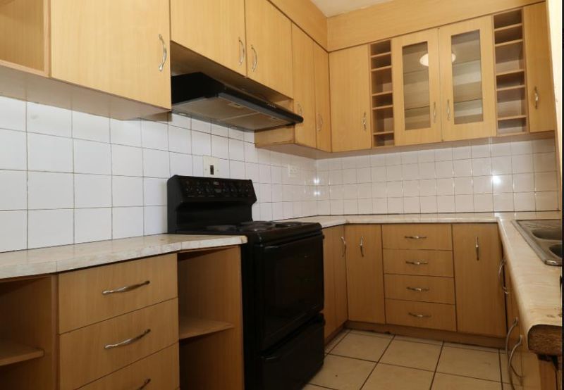 2 Bedroom Apartment For Sale in Bedford Gardens