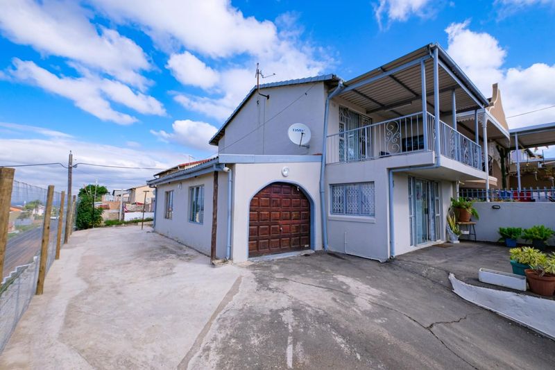 House in Trenance Park For Sale