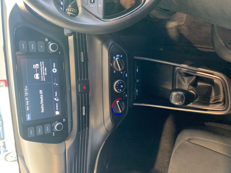 White Hyundai i20 MY21 1.2 Motion with 23000km available now!