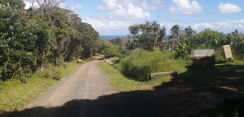 Vacant land situated 800m from the beach in Leisure Bay