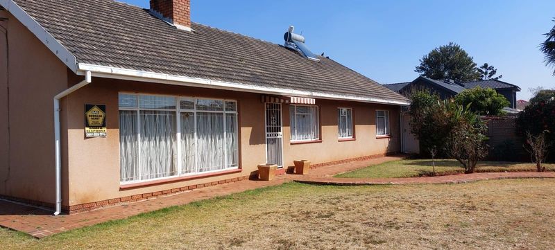 A rare gem, A Corner Property situated in the heart of Lenasia.