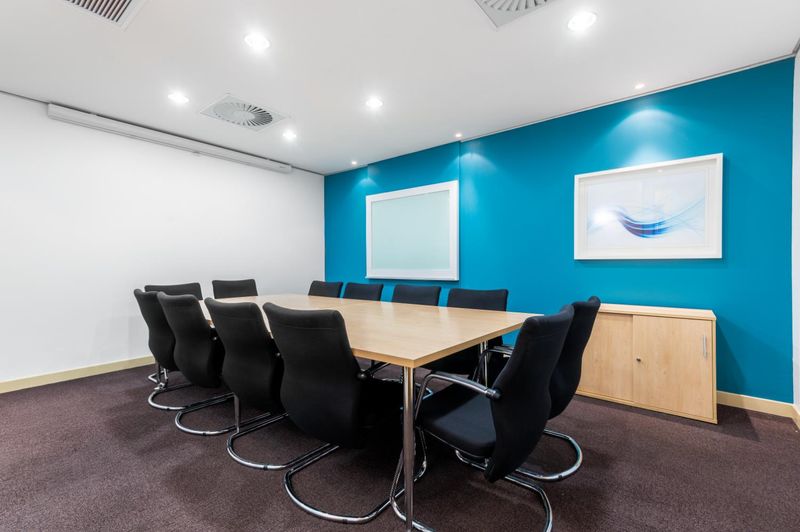 Open plan office space for 10 persons in Regus Umhlanga Ridge