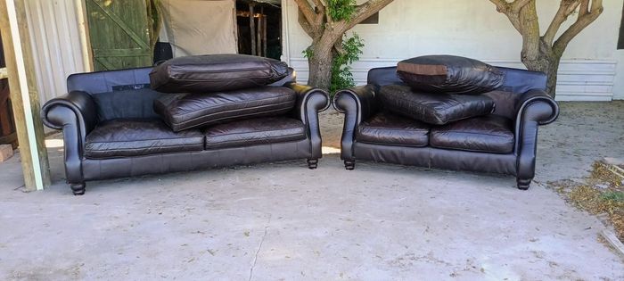 Leather Couches 2 and 3 Seater 2PC Lounge Suite Sofas Call 0818407199 Other Gumtree South Africa