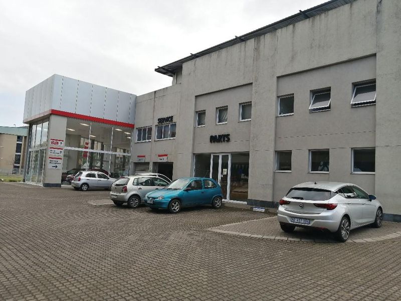 FULL HOUSE MOTOR DEALERSHIP/RETAIL SPACE FOR SALE