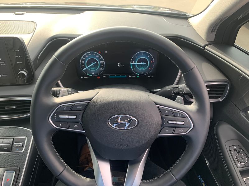 2022 Hyundai Santa Fe MY21 2.2 Elite 7 Seater DCT AWD for sale!