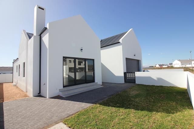 Captivating Brand New 3-Bedroom House Available in Britannia Bay