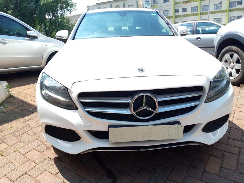 2017 Mercedes-Benz C 180 BE Avantgarde, White with 83000km available now!