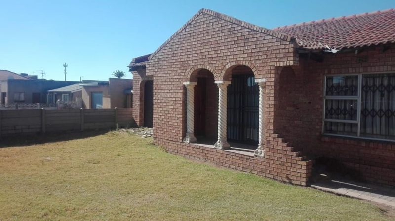 For sale. Daveyton. 2 bedroom house