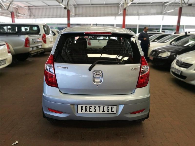2012 Hyundai i10 1.1 GLS with ONLY 91321kms at PRESTIGE AUTOS 021 592 7844