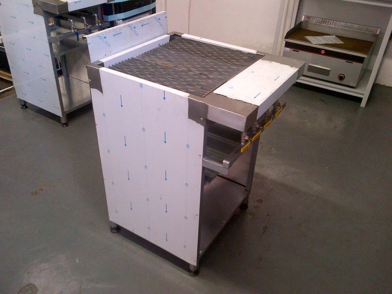 Gas Griller Gas Fryers Gas Boiling Tables Gas Ovens Gas Bain Maries Direct From Importer