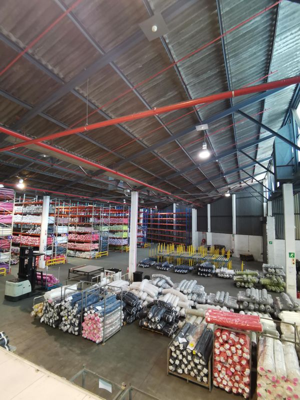 3 742m2 Warehouse / Factory TO LET, Secure Unit in Epping Industrial, Cape Town.