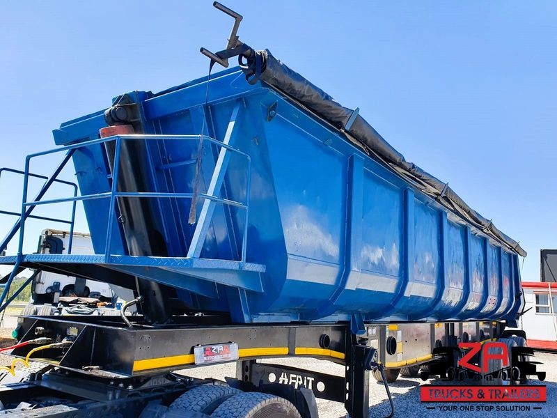2013 AFRIT 30 CUBE TRI-AXLE SLOPER