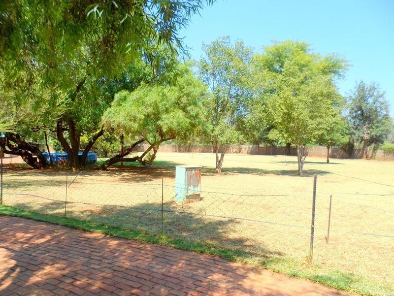 Agricultural holding for sale - CLOSE TO HARTIES