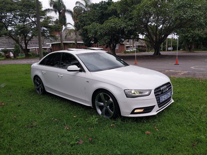 2012 Audi A4 2.0 TDI S AUTOMATIC. S-LINE. SUNROOF.