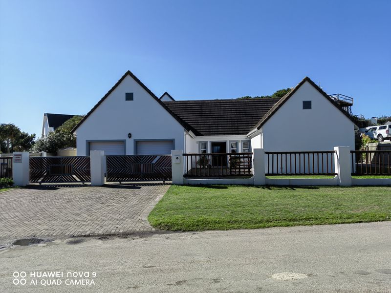 Nothing to be said, just walk in and enjoy this Canal  Home