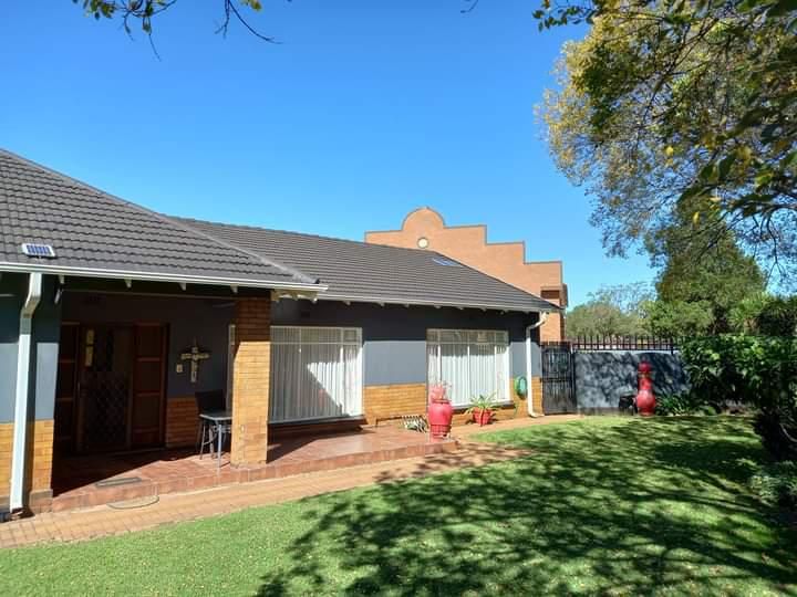 4 Bedroom House for Sale in Carletonville