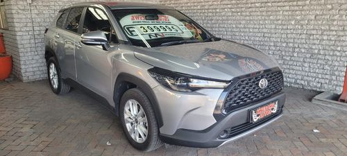 Silver Toyota Corolla Cross My21 1.8 Xi Cvt With 20000 Kms, Call Sinazo 074 897 3526