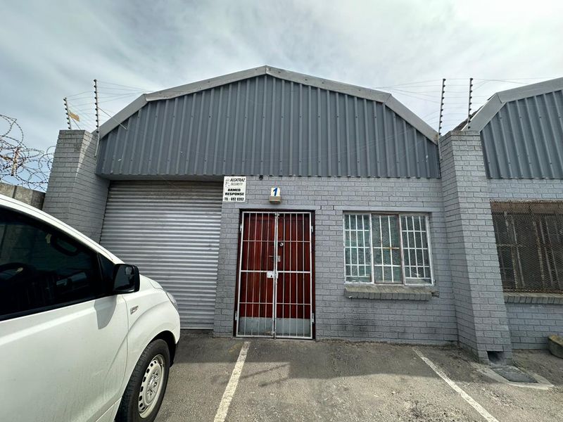Athlone Industrial Park | Warehouse To Rent in prime location Maslamoney Road, Athlone